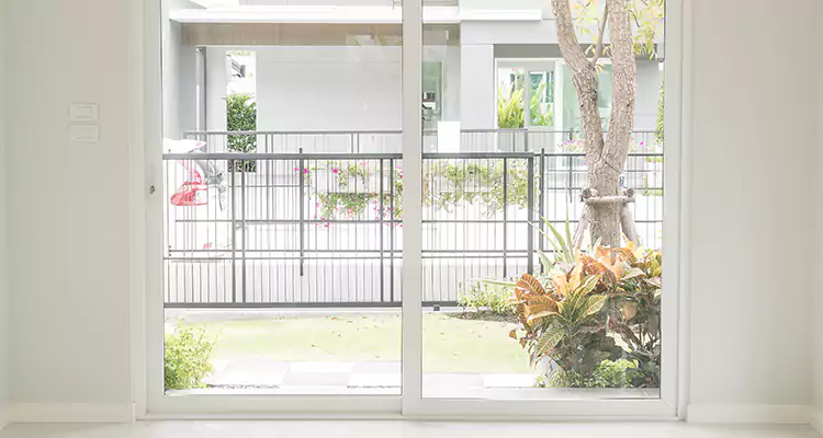 Balcony Screen Door Repair in Melbourne, FL