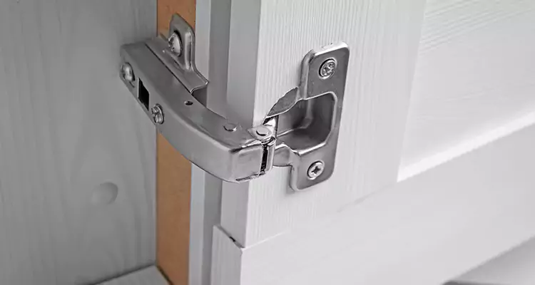 Shower Door Hinge Replacement in Melbourne, FL