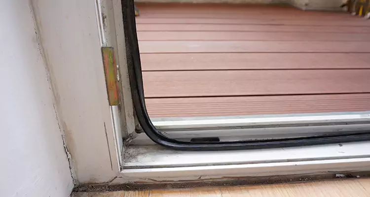 Why Choose Us for Leaking Sliding Glass Door Repair in Melbourne, FL?