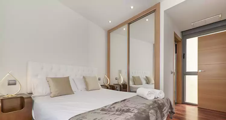 Sliding Wardrobe Door Mirror Replacement in Melbourne, FL